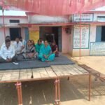 ग्राम पंचायत भांडी के शिकायत पर कार्यवाही ना होने से परेशान,आमरण अनशन पर बैठे ग्राम पंचायत,, उठाए पुलिस पर सवाल ?
